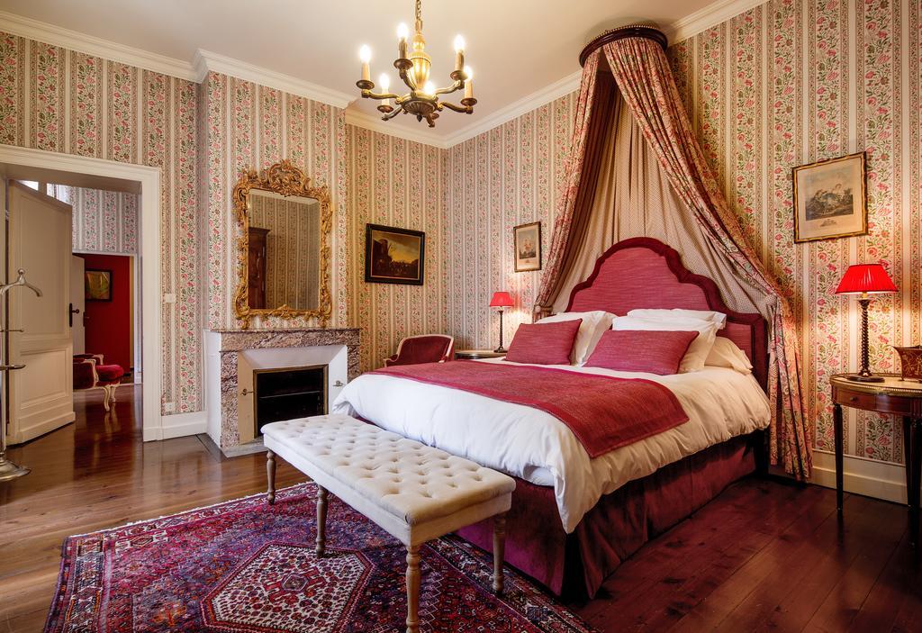 Saint-Christophe-des-Bardes Chateau Fombrauge الغرفة الصورة